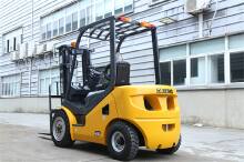 XCMG Official 1.5-1.8T Diesel Forklift Truck for sale